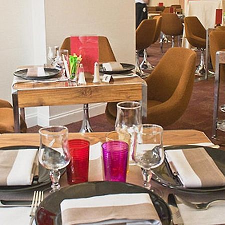 Logis Hotel De France Restaurant Le Lucullus Montmorillon Ngoại thất bức ảnh