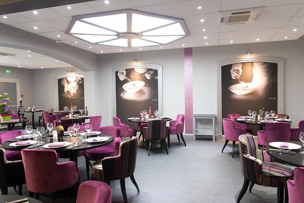 Logis Hotel De France Restaurant Le Lucullus Montmorillon Ngoại thất bức ảnh