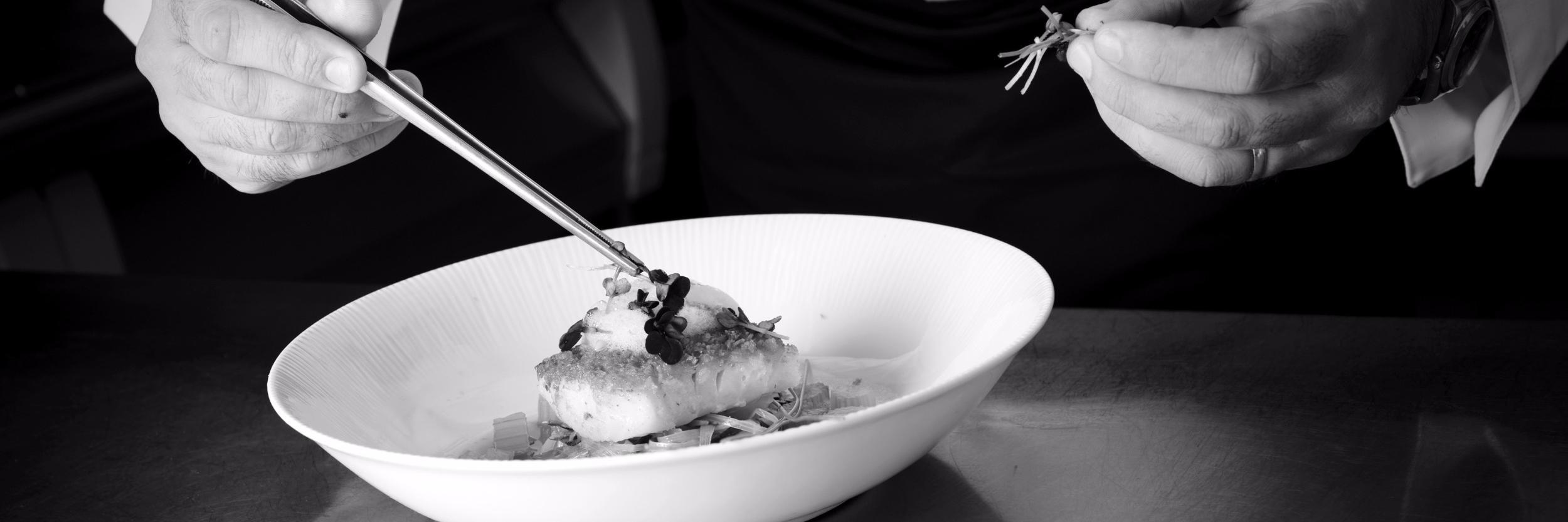 Logis Hotel De France Restaurant Le Lucullus Montmorillon Ngoại thất bức ảnh