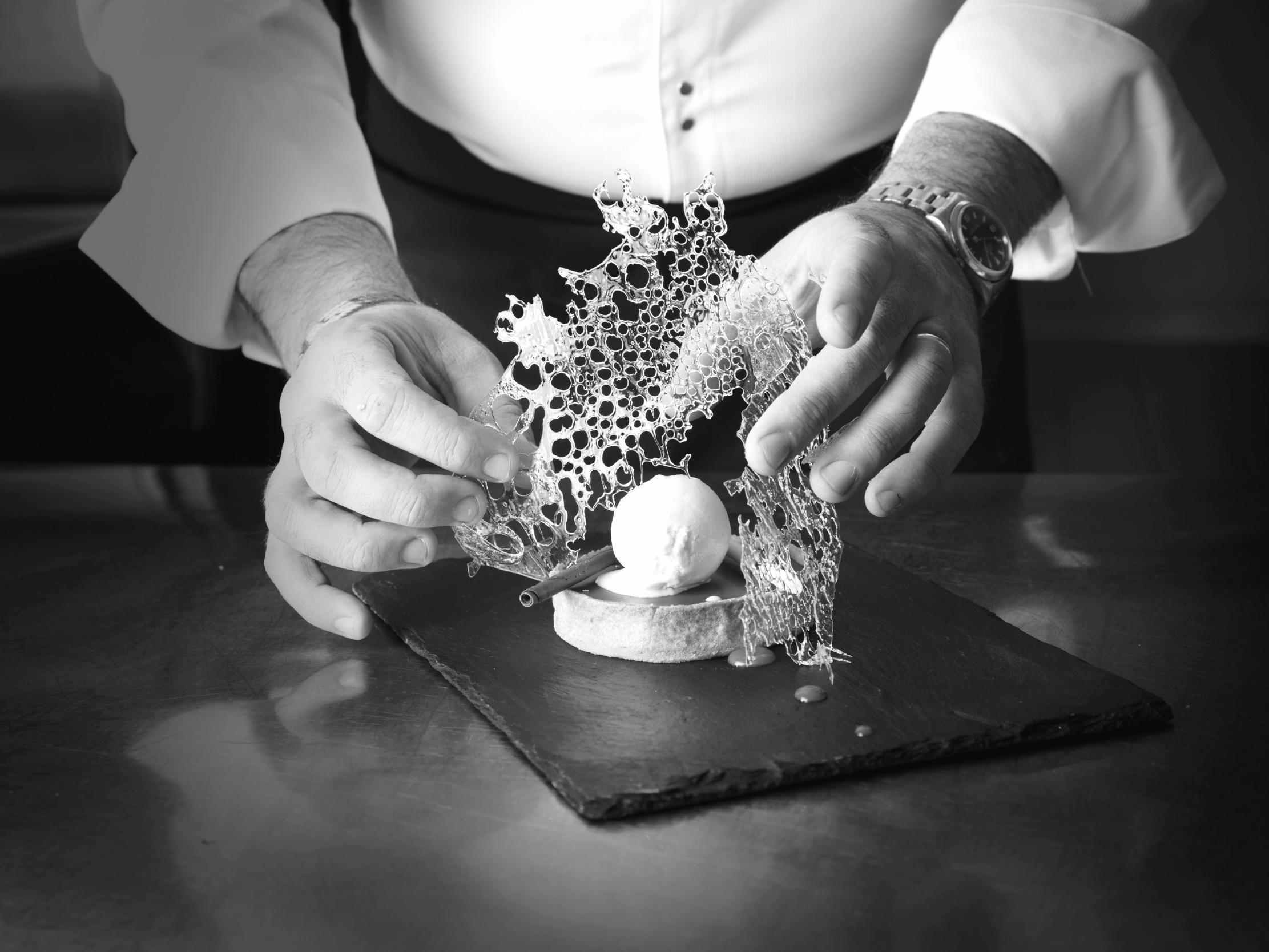 Logis Hotel De France Restaurant Le Lucullus Montmorillon Ngoại thất bức ảnh