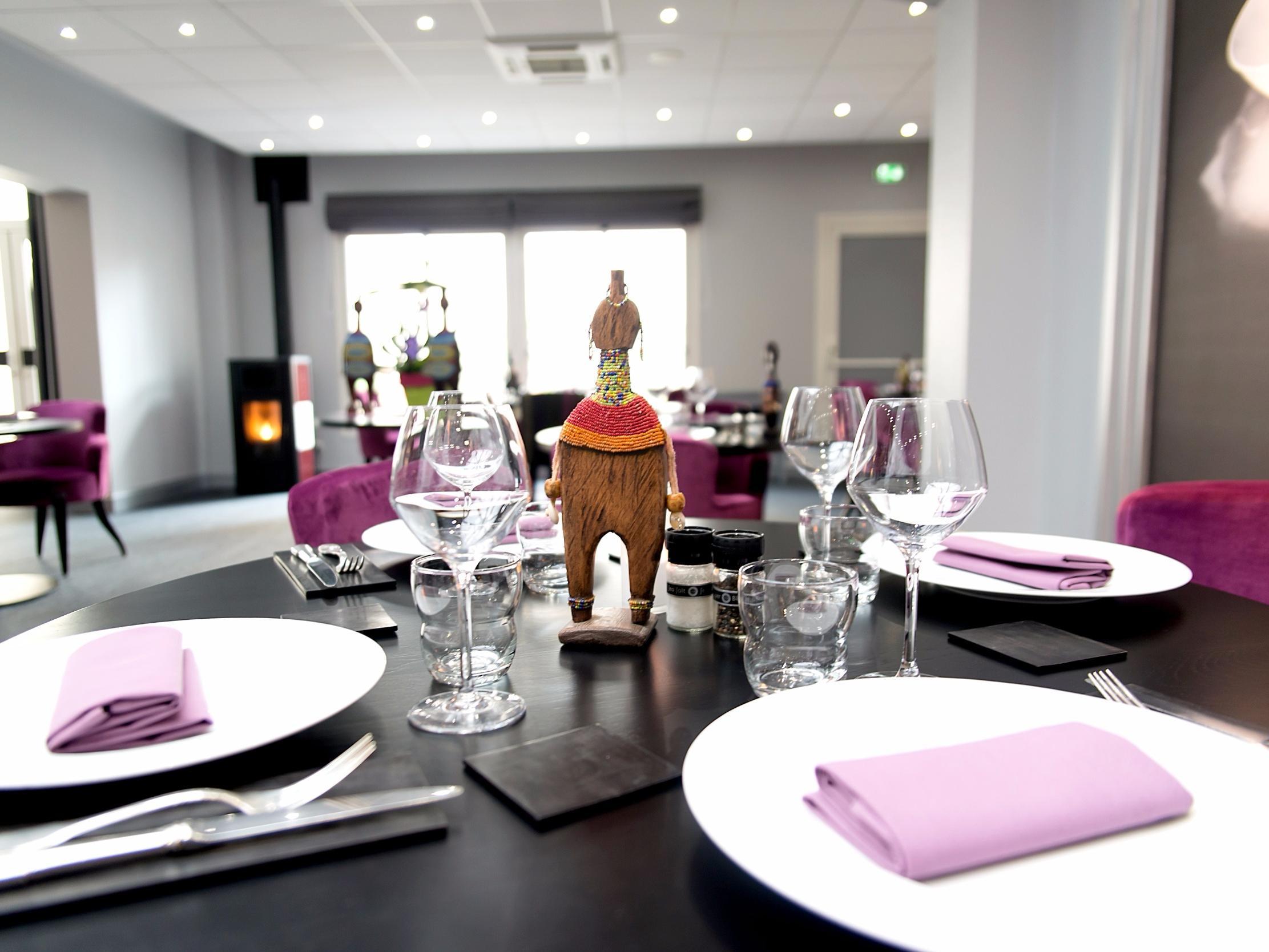 Logis Hotel De France Restaurant Le Lucullus Montmorillon Ngoại thất bức ảnh