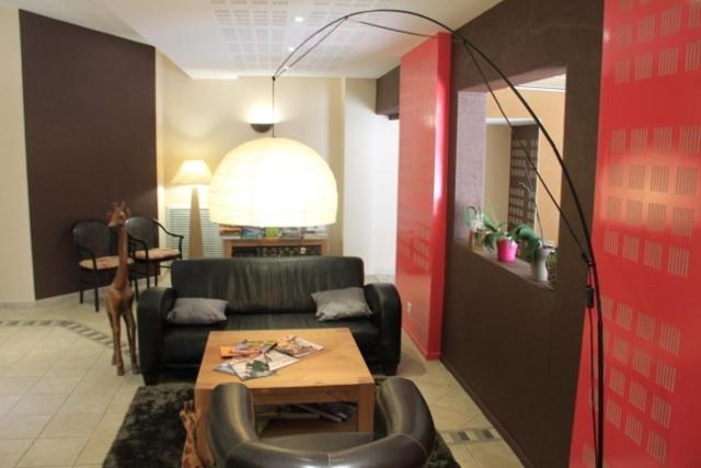 Logis Hotel De France Restaurant Le Lucullus Montmorillon Ngoại thất bức ảnh